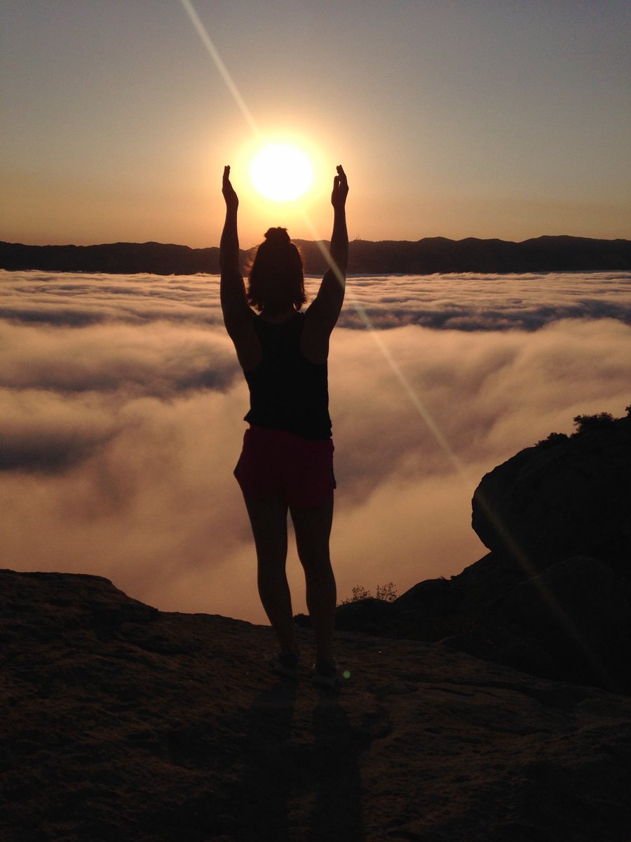 HappyQuailPress's tweet photo. Day 27🎗️

#ChildhoodCancerAwarenessMonth 

That big ball of golden light is a symbol of the love we hold in our hearts for the most precious and fragile among us. 

Children naturally shine a light of pure love. 

We must do everything we can to end the #1 disease killing them.💛 https://t.co/dW53Szov0N