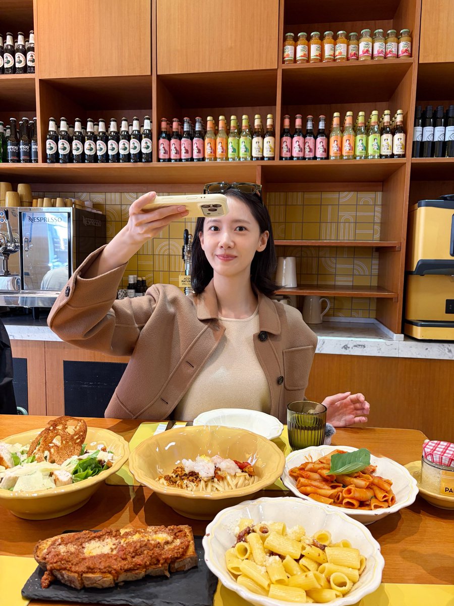 justahome's tweet photo. I’ve always wondered where all those food photos Yoona takes go.  I actually miss when she used to share them on her stories in the moment. It’s been such a long time since she last did that. https://t.co/trY5SdWsvn