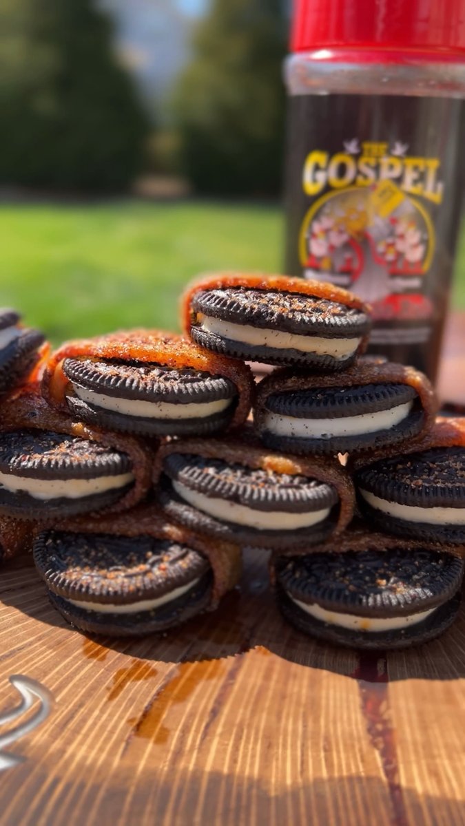 bbqfriend's tweet photo. Have you ever had Bacon Wrapped Oreos?!?
#bbq #oreos #backyardbbq #bacon #bbqfriend https://t.co/Bt3oiAkOKj
