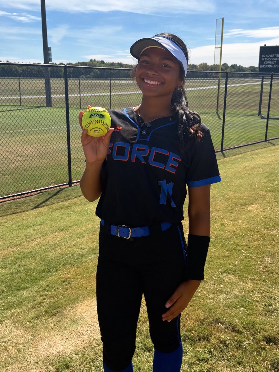trincampbell_11's tweet photo. Finished with our first tournament of the fall! Still have to work on hitting but did get first 💣 of the season! 

@SBRRetweets @RecruitFunnel @MandiBaldufnsr @SouthernForceto @LineDsoftball @ExtraInningSB @SoftbalAmerica @klcright_11 @OndecktnSb @LibertyCreekSB https://t.co/UBtkFb5IPv