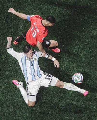 mdarrigo's tweet photo. En tres meses, Paredes fue protagonista de dos 0-2 que se convirtieron en un 3-2 sobre la hora. Calidad internacional y mentalidad ganadora. https://t.co/IJ6BNx9CJI