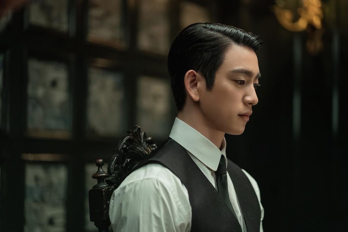 peachpage_net's tweet photo. 박진영, “김태웅과 사토 히데오”…두 이름 지닌 경성 엘리트로 복귀 #100일의거짓말
https://t.co/Zzz7fM6gbt 

#박진영 #진영 #ParkJinYoung #Jinyoung https://t.co/ZeMGMVpxem