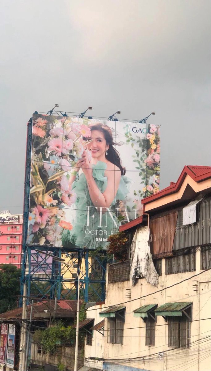 Chleiaaaaaaa's tweet photo. Okay, ready naba kayong lahat? sumisilip na siya😭 https://t.co/CBUBfY6xIL