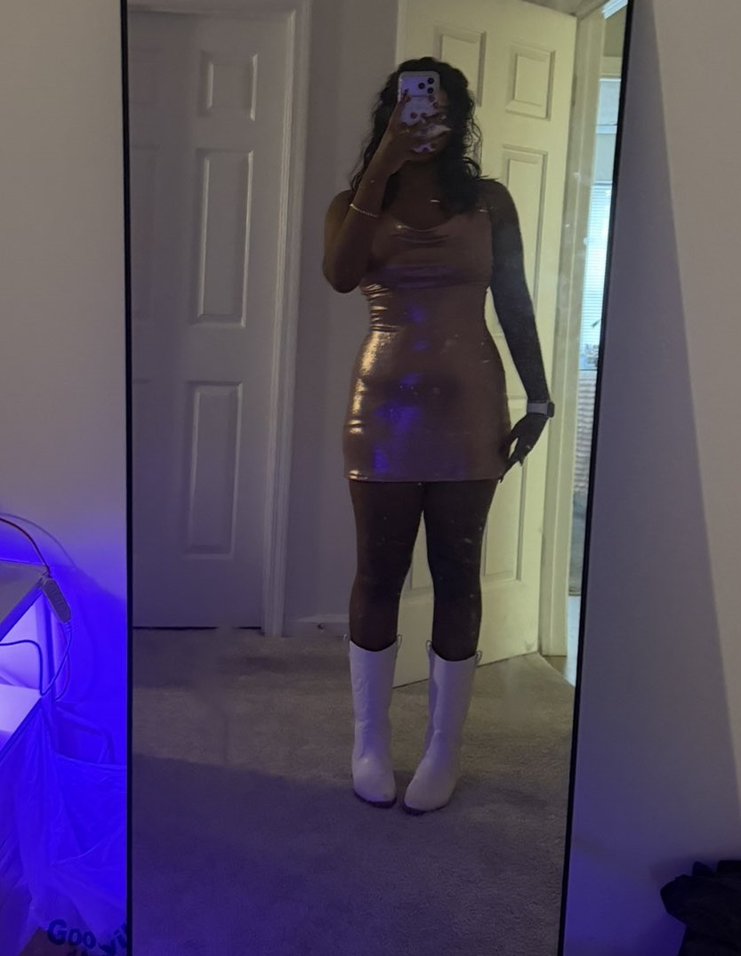 bendpriyaover's tweet photo. Just a little brown girl seeing how quick the racist whites notice https://t.co/J8Wvgtxtjr
