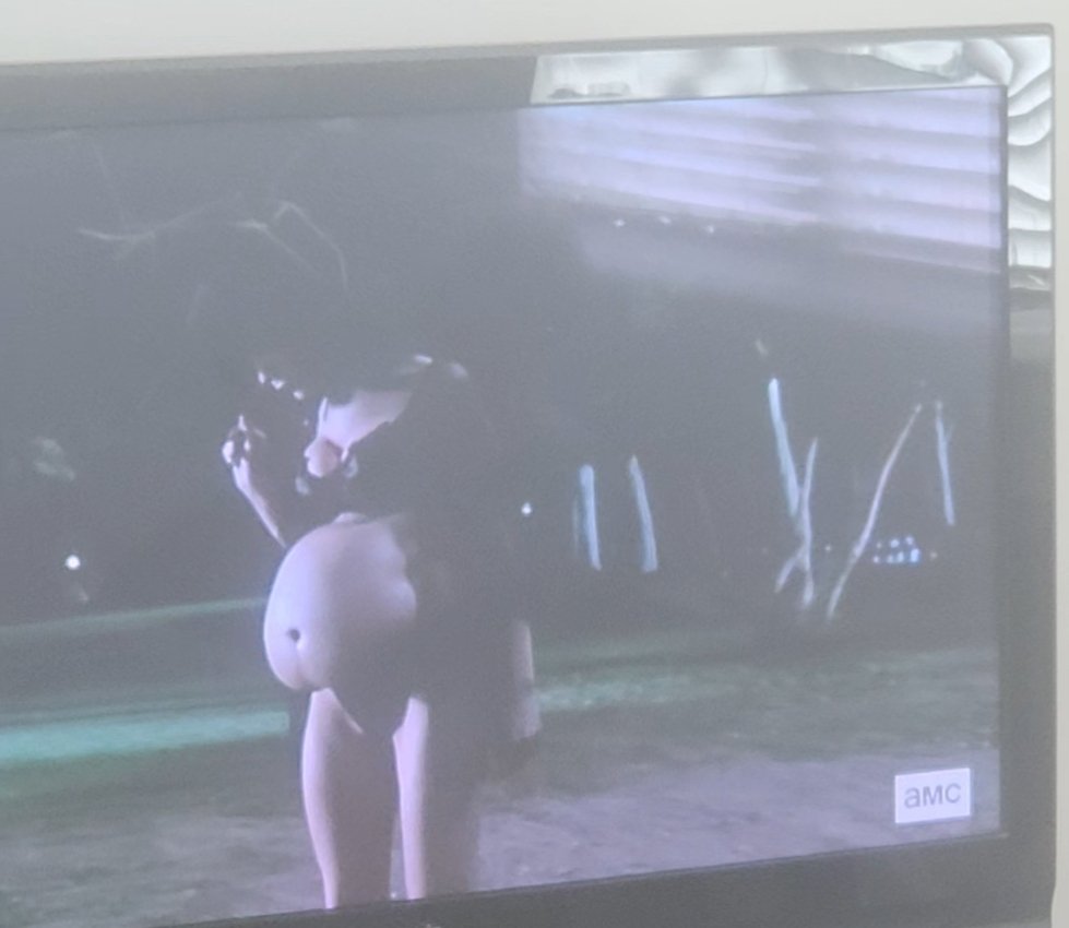 stark2nite's tweet photo. Visiting With Some Friends And Guess Who Shows Up On TV. https://t.co/vuuiRDXGMf