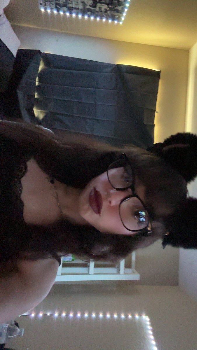 itspeachdoll's tweet photo. here kitty kitty kitty ≽^•༚• ྀིྀ≼ https://t.co/3k58NDEQAV