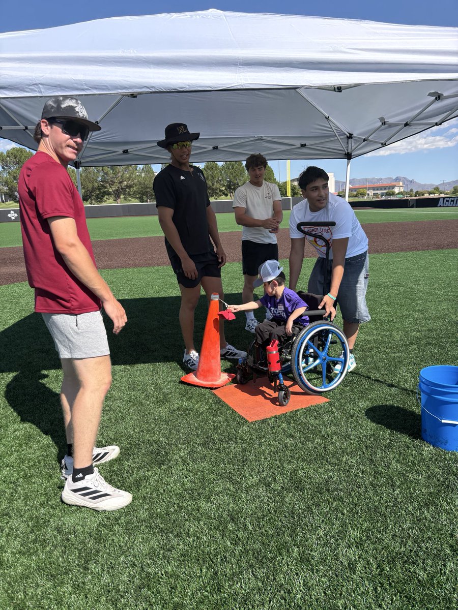 mysalinas99's tweet photo. Kicking off Warrior League Year 5 with our biggest one yet ❤️🧡💛 Thank you Coach @Jake_Angier and @NMStateBaseball So much fun back at the fields with our Warriors! Happy Sunday everyone! https://t.co/dMtq1t5i3z