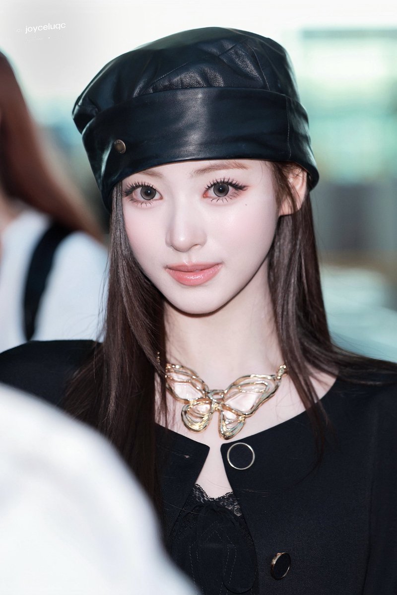tanakadoll's tweet photo. she looks so good are we seeing her https://t.co/LUiAAoXOgz