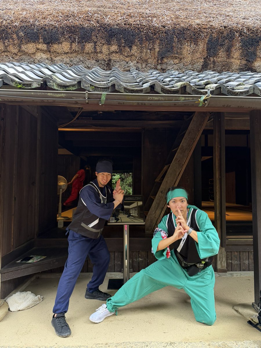 kimicocoro's tweet photo. 情熱クラブメンバーと忍術村へ🥷ﾄﾞﾛﾝ
20代の男の子たちは、
心と体を鍛える忍術修行✨
仲間と一致団結し試練を乗り越える旅でした。

（つづく）

#情熱甲賀PR #情熱防災防犯フェス2026 #情熱クラブ #甲賀市 #忍術村 https://t.co/X1GdTNxUNb