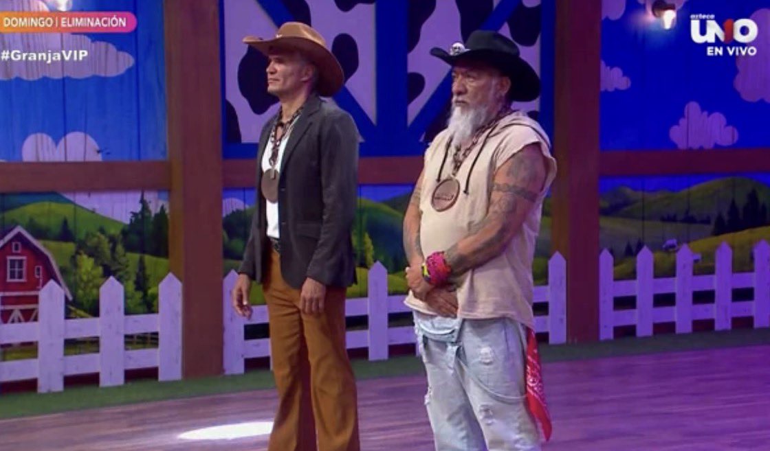 vayavayatv's tweet photo. Muy sospechosa esa eliminación de Carlos Trejo #GranjaVIP https://t.co/njhMYrDlRP