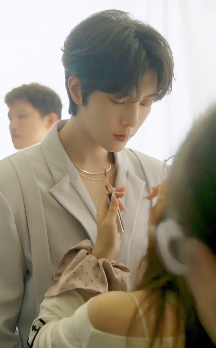 aaa_qiu's tweet photo. 추추 진짜 곱다 고와🧡 https://t.co/0PecmB8Iwu