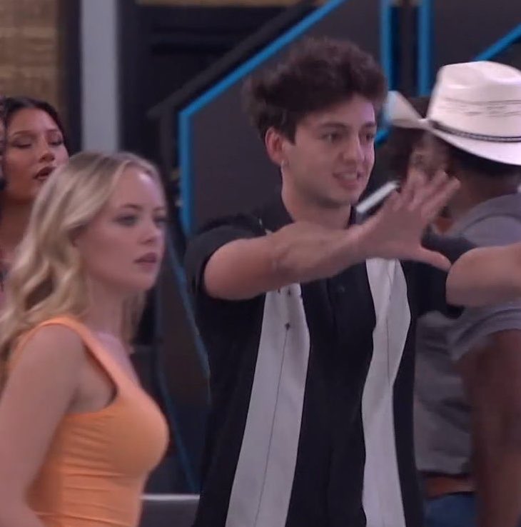 NickKann's tweet photo. drewlody day 1 vs day 80 📈 #bb28 https://t.co/RHXmoWaoOP