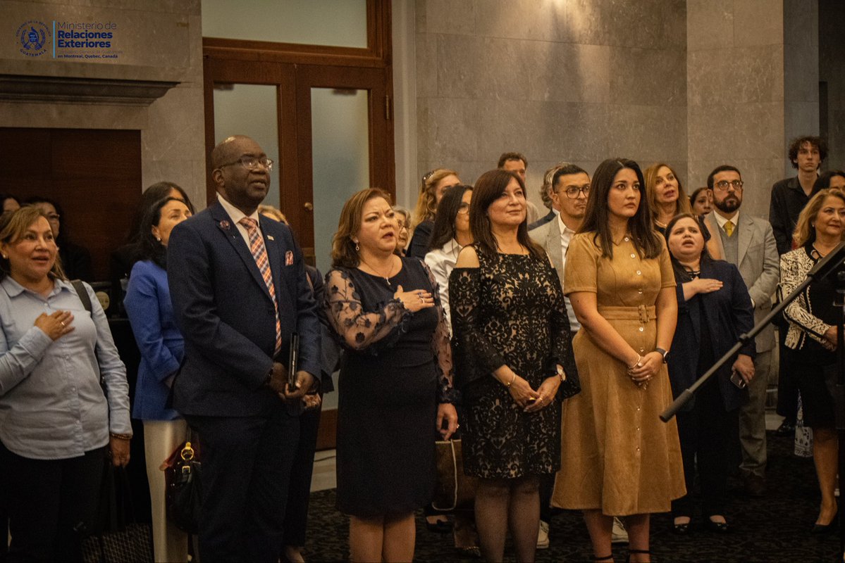 consgtmontreal's tweet photo. #205AñosDeIndependenciaGT 🇸🇻🇬🇹🇭🇳 | El Salvador, Guatemala y Honduras conmemoramos en Montreal el 205.º aniversario de la Independencia de Centroamérica, junto a autoridades, cuerpo consular y nuestras comunidades.

Una celebración de identidad, cultura y raíces que nos unen. https://t.co/djAfS9Er5r