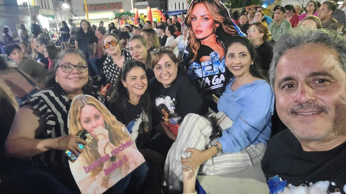 cuntissimoon's tweet photo. GEMA GANADORA #LaCasaDeLosFamososMx https://t.co/DhKfzK4Ck3