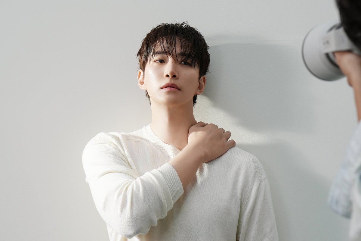 eundong9's tweet photo. 260928 Weverse LEE JUNHO ➊

Marie Claire with SHISEIDO Behind Moments
✔️https://t.co/nxni1qrsRT

#시세이도x이준호 #SHISEIDOxLEEJUNHO
#준호 #이준호 #LEEJUNHO #李俊昊 #イジュノ https://t.co/n2YCihCil6