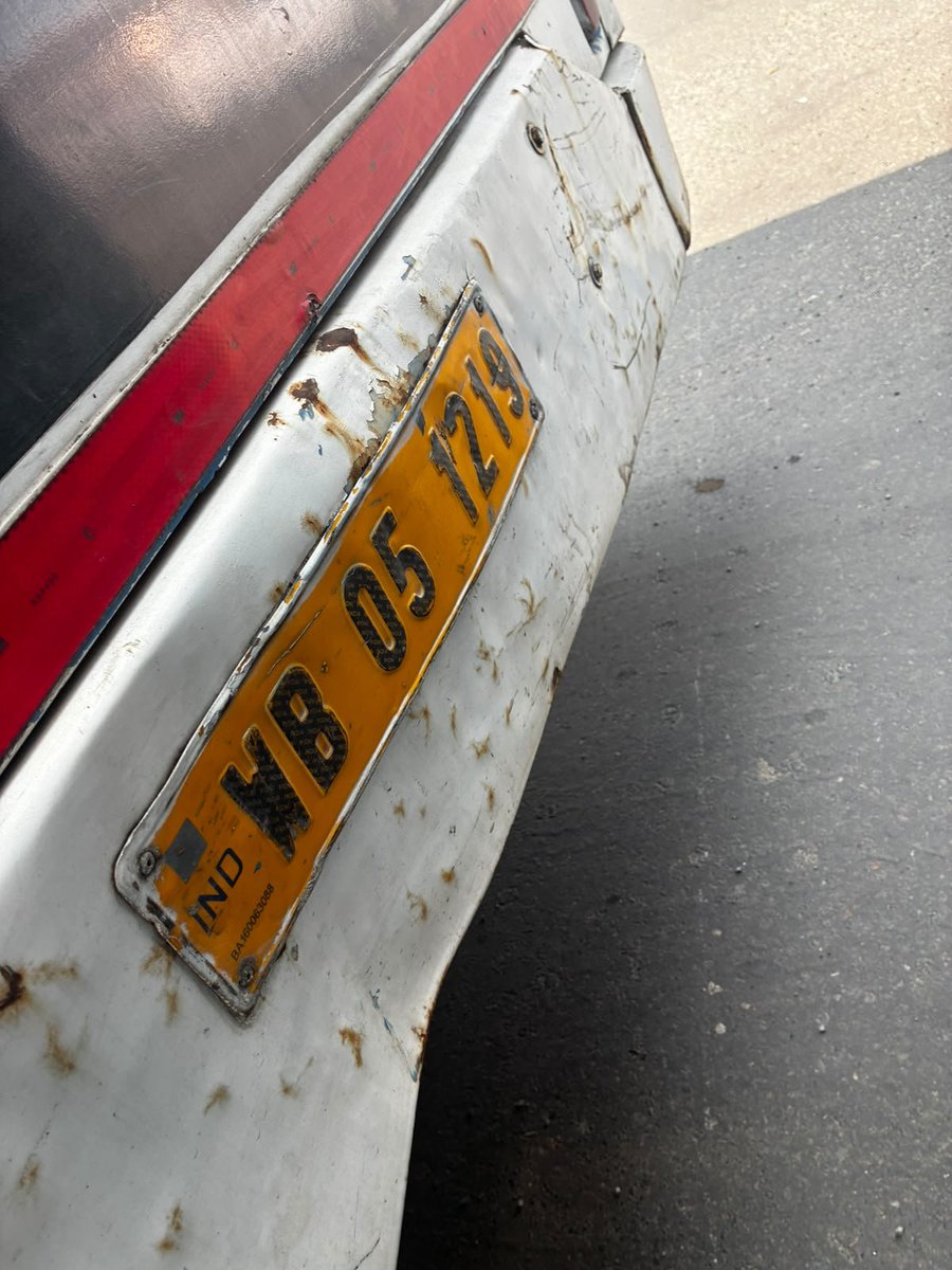 NishantShu2020's tweet photo. Is transport service safe for womens in Kolkata? NO, today my wife was harassed in bus AC-24 howrah to patuli by the bus driver on topic of air con not working. Driver took a video of my wife which feels unsafe. He can edit and use video wrongly. @SuvenduWB
@KolkataPolice https://t.co/AtvUZIBD3c