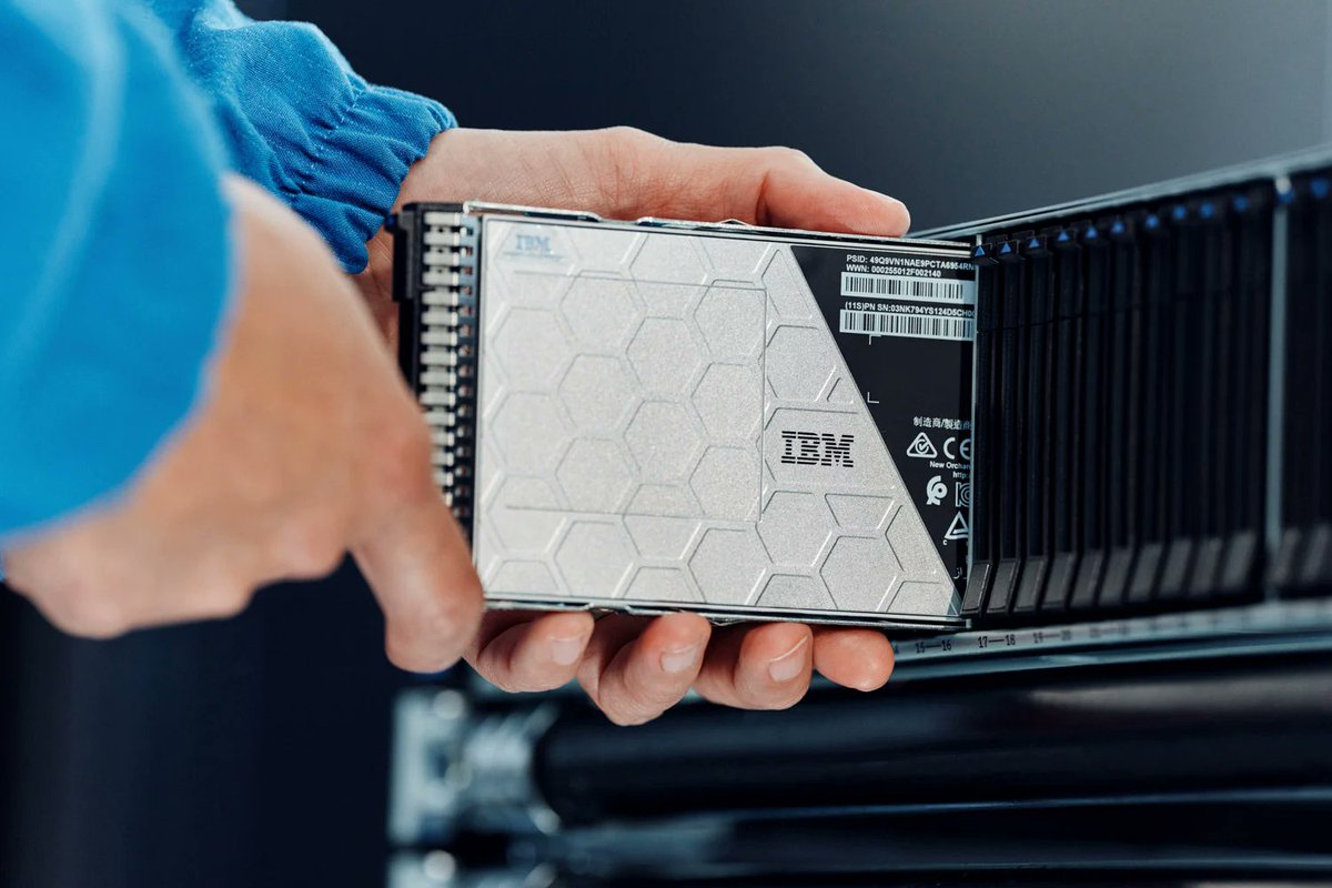 chokweekly's tweet photo. ก้าวข้าม #ภัยแรนซัมแวร์ยุคใหม่ ด้วยกลยุทธ์ “#DataResilience” จาก #IBMStorage

#ภัยไซเบอร์ #Security #Backup #DisasterRecovery

https://t.co/DrvqELzBJ3 https://t.co/vMjYKVgG0s