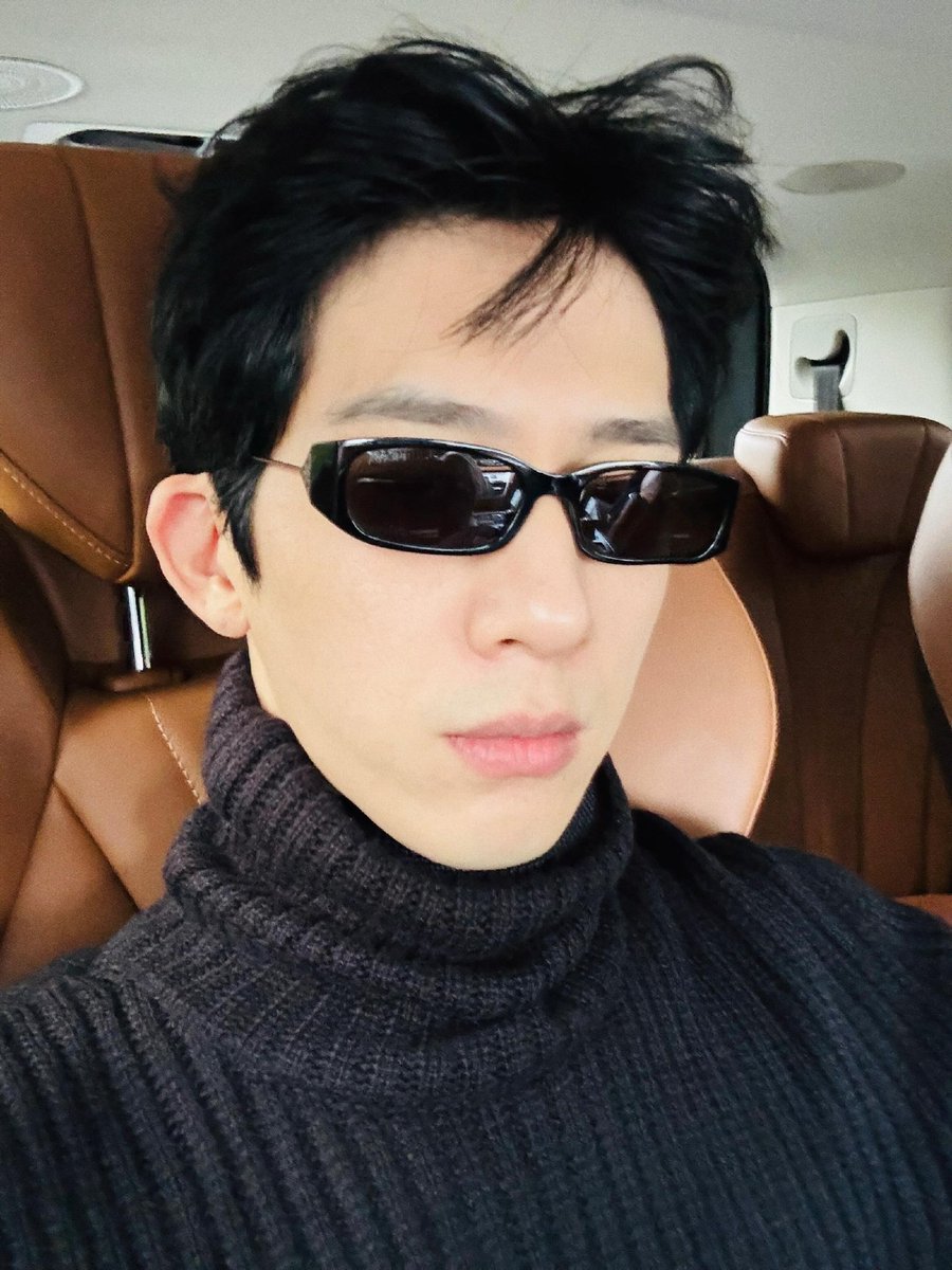 dearlyboran's tweet photo. 📸 260928 Jing Boran Instagram Update #JingBoran #井柏然 

[1/2] https://t.co/cHupq0z1Hj