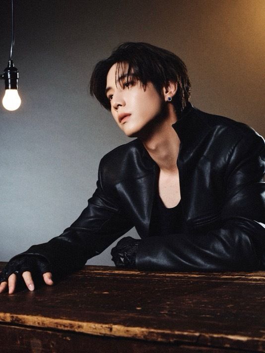 Pop7base's tweet photo. Mark stuns in the first photo teaser for his upcoming single “NIGHTLIGHT” featuring MILLI.

“NIGHTLIGHT” drops October 2 at 12 AM ET.

Pre-save: https://t.co/y0lQDE9RZd https://t.co/R6csTZYLk4