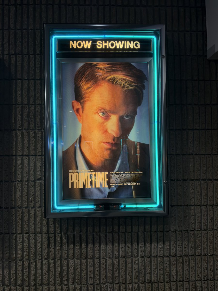 Joshuahtk's tweet photo. Primetime was a 4/5, Pattinson is just on another level https://t.co/qrR89v2VAu