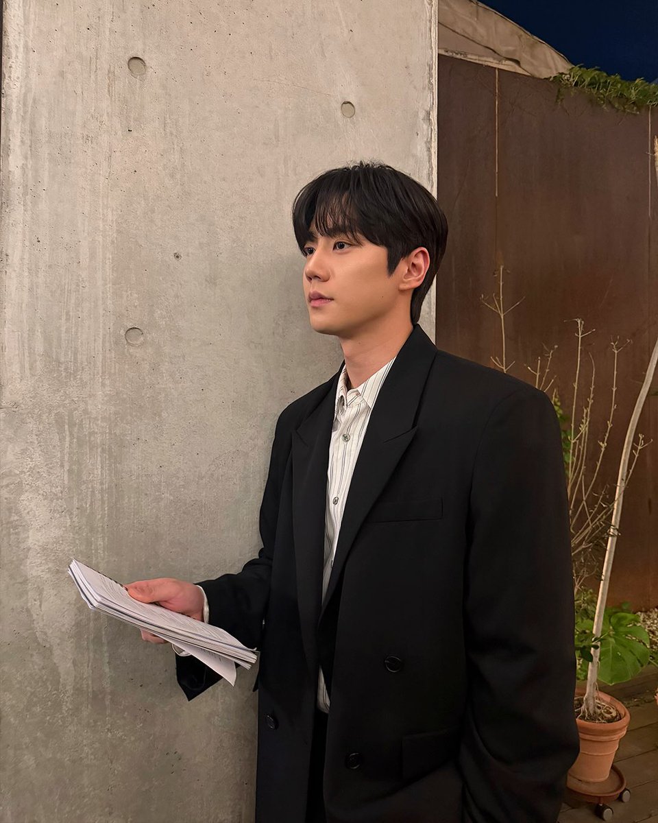 by_jun97's tweet photo. #이준영 인스타그램 (1/3) https://t.co/9dDWv0Q50Y