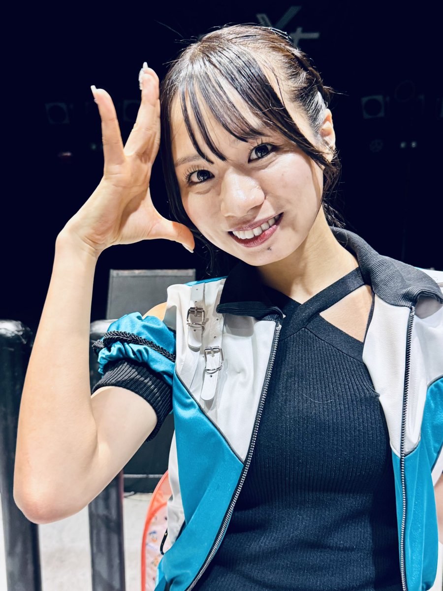 chaiboo3161's tweet photo. feelNEO 10th Anniversary tour2026【NEXT】in OSAKA
2026.9.27.  16:30〜
@ ROCKTOWN
#feelNEO #スキトオルアオ 
#ひなみ 
今日もしーちゃんの笑顔が癒される
なんか今日疲れてたのかなぁ←オレ
しーちゃんに指摘されました
ガンバリマス ‼️ https://t.co/LxLK4JWjUA
