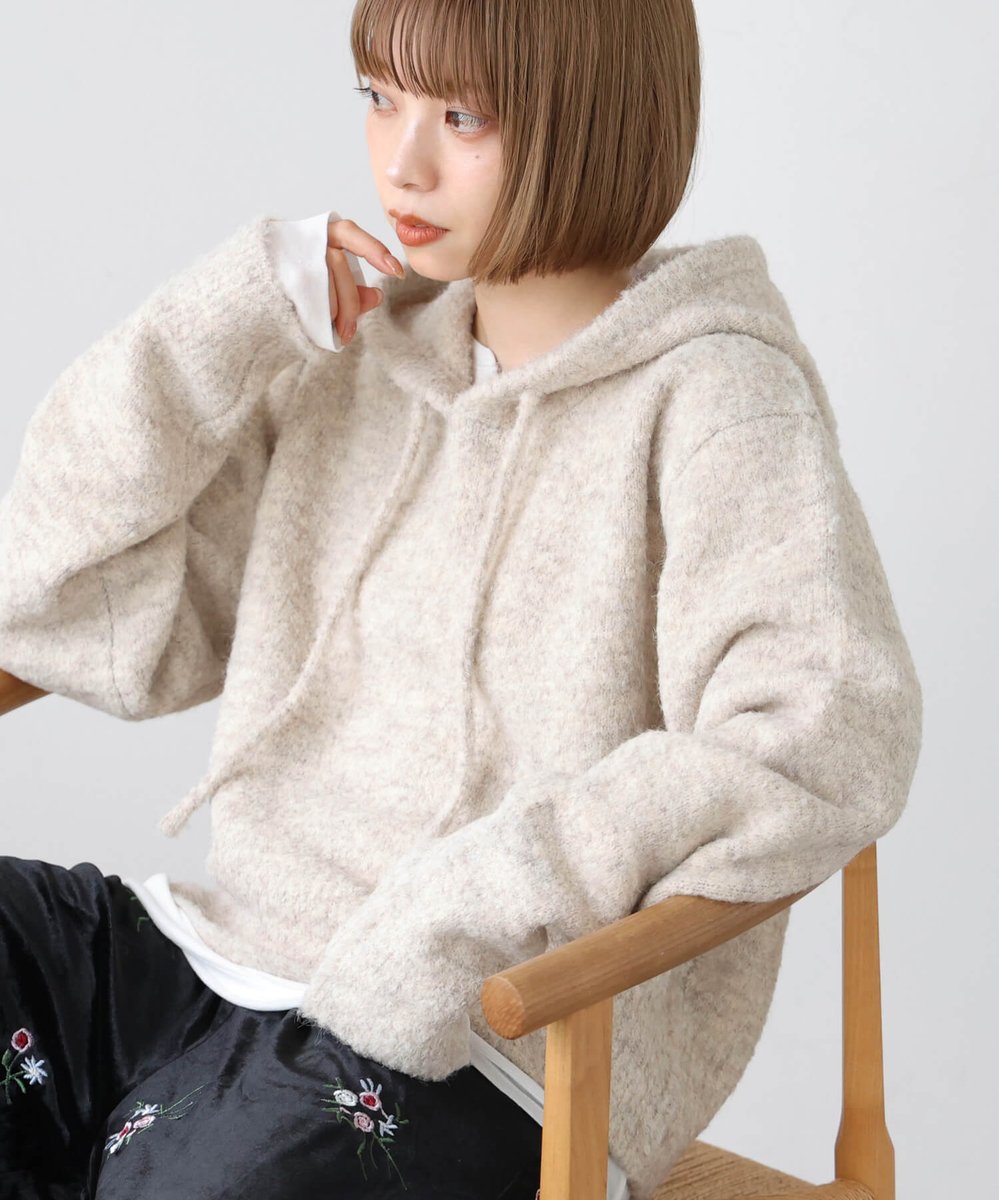 tiptoppocket's tweet photo. 【tiptop】
ニットならではのこなれ感が魅力のプルパーカー

着るだけで顔回りがすっきり見える、大き目のフードもポイント🐏

ショート丈、ロング丈の2サイズ展開

🛒https://t.co/rh7QB3Ojs9

#ZOZOTOWN #秋服 #秋コーデ #秋先取り #トレンド https://t.co/m4feKqZyMQ