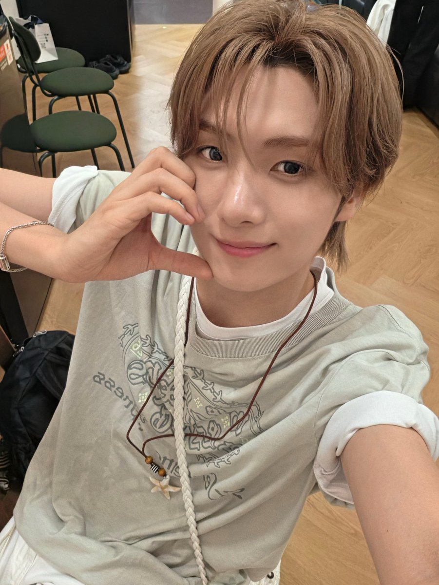 luvl2yy's tweet photo. 하하하 이거엄청귀요미 https://t.co/VrOS1YfFI7