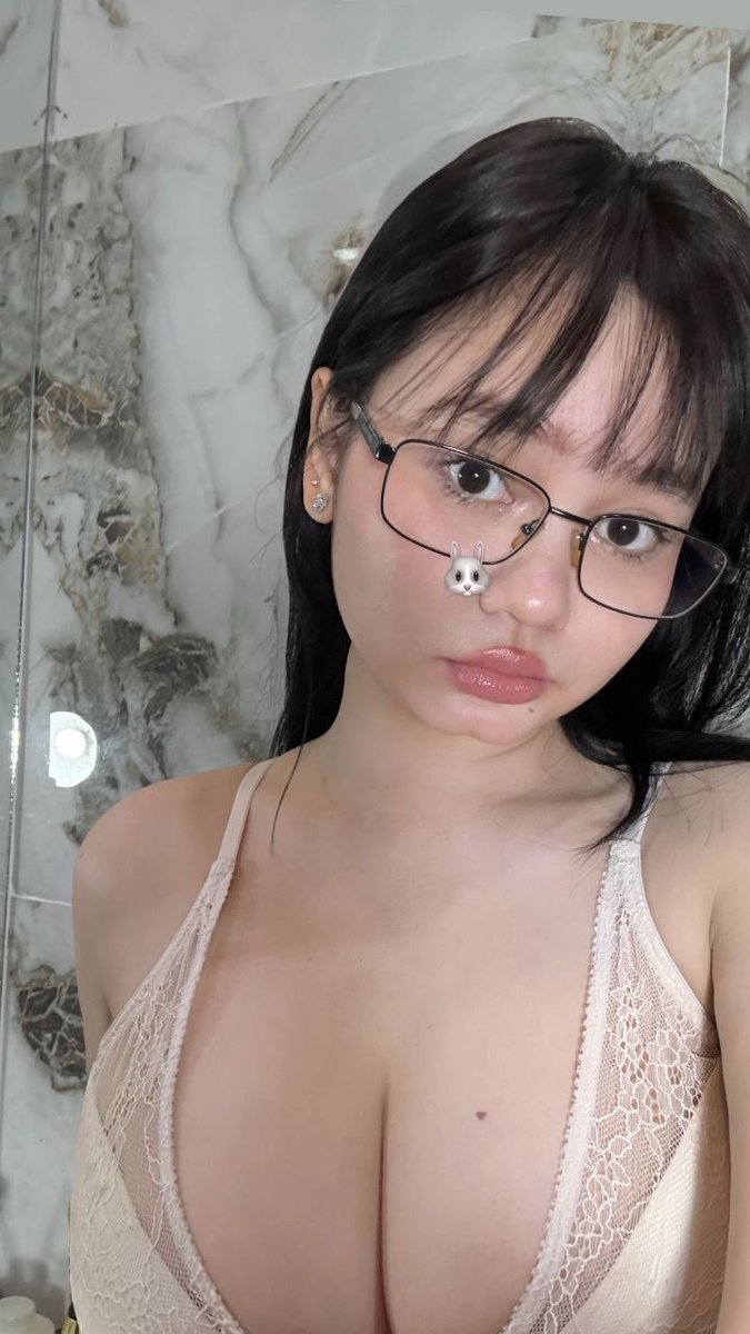 initokyolagiii_'s tweet photo. Mandi dulu yawww. Biar makin segerr~ 🛁🤭 https://t.co/V6uYvXzjf5