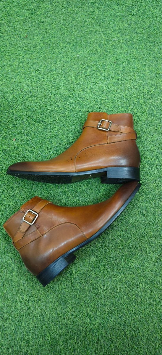 MwacheezyC's tweet photo. Leather Chelsea Boots.

Size 40_41_42_43_44_45 

💰Ksh.5500 https://t.co/32u0IlXC8L