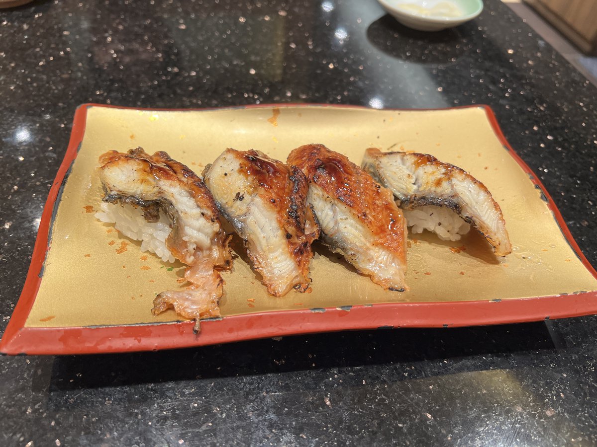 CORALFUKUROU's tweet photo. 9月26日友人と天王寺ハルカスの中にある仁という寿司店🍣に行きました。
おすすめは鰻です柔らかさで笑顔☺満点です興味ある方是非行ってみてください。
＃就労継続支援B　＃寿司 https://t.co/mLdariWUN7