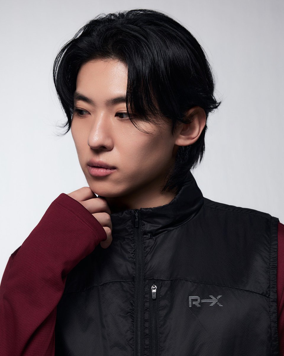 supermaker0's tweet photo. 美脚！
#DEX #キムジニョン
#DEXY https://t.co/nTqkmnevUG
