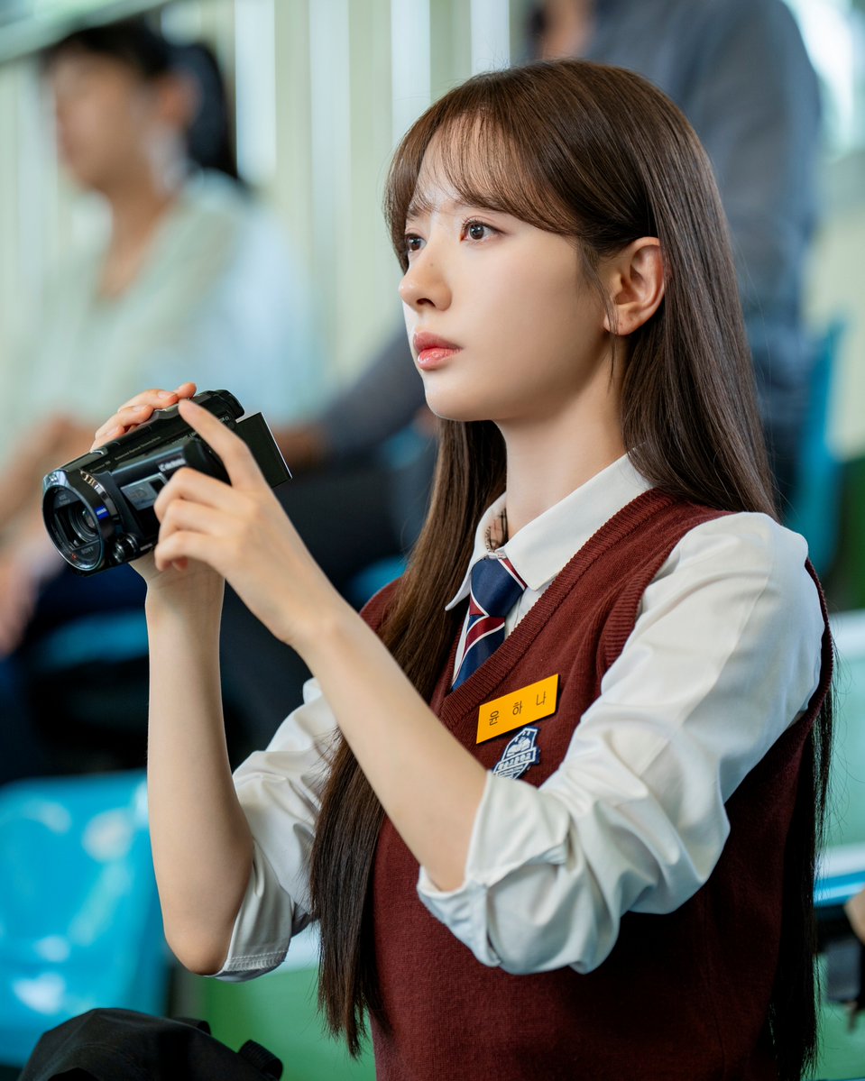 kkbyss_official's tweet photo. [#PHOTO]
[김지연] <너에게 다이브> 2회 비하인드
💌 https://t.co/jRdxwmYW8c

#김지연 #KimJiYeon
#너에게다이브 #DiveIntoYou
#윤하나 https://t.co/WLiImcuhXq