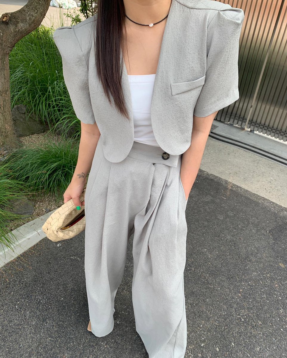 caroliny351's tweet photo. 最近、君のことばかり考えてしまうのはどうしてだろう。本当そう思う。 🌙☕
AJqDh https://t.co/HWPUqysGIz