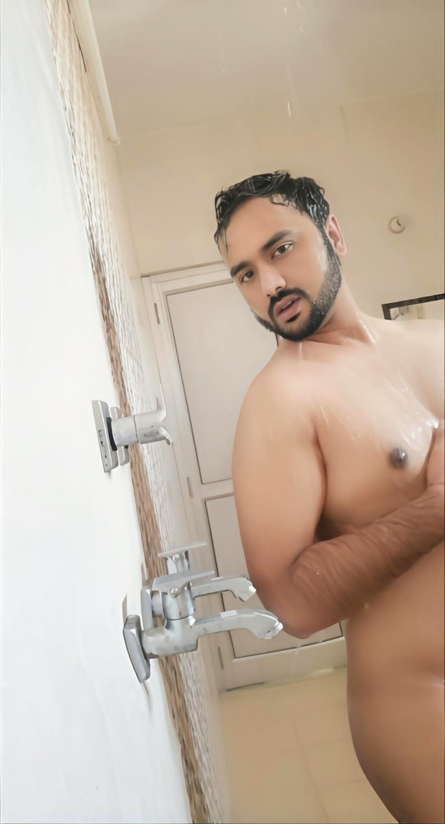 O_world050's tweet photo. Sexy slut with smooth ass 
Instagram-raajas_cool https://t.co/mt0CFXucYL