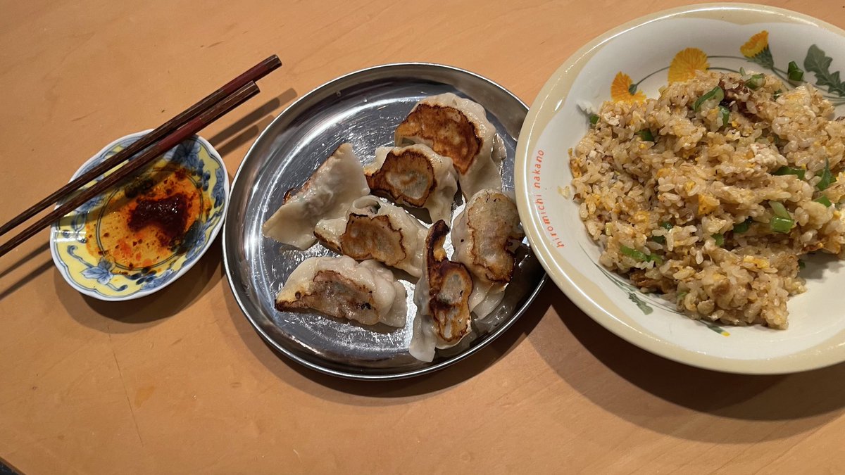 haikaiyusuke's tweet photo. 雨で休みで朝昼飯 https://t.co/P1CiZM7tZF