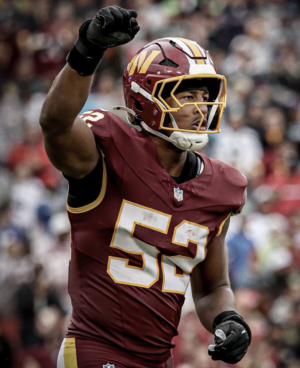 nicktkerns's tweet photo. Sonny Styles put on one of the most dominant individual performances on Washington’s defense we’ve seen since Sean Taylor. 
• 5 total tackles 
• 1 FF
• 1 INT  
• 2 PD’s 
• Made the pre-set check putting Kain in position for the pick-six 

Superstar ⭐️ 

#RaiseHail https://t.co/Vj70DcxKz5