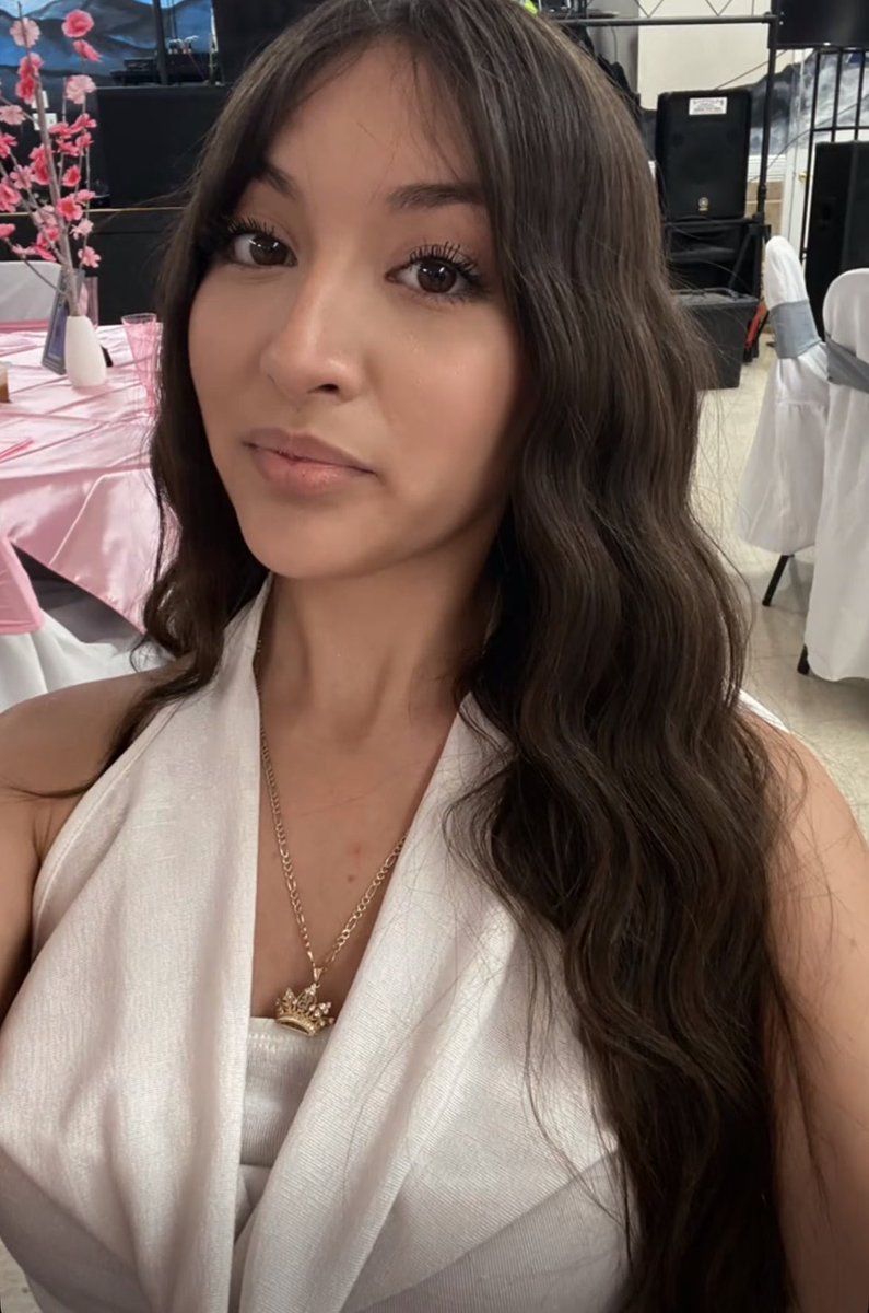 AaleahIniguez's tweet photo. my fav slutty irl latina aleah back posting more nutty pics for tribss dm for more😩 https://t.co/9zm3denLzE