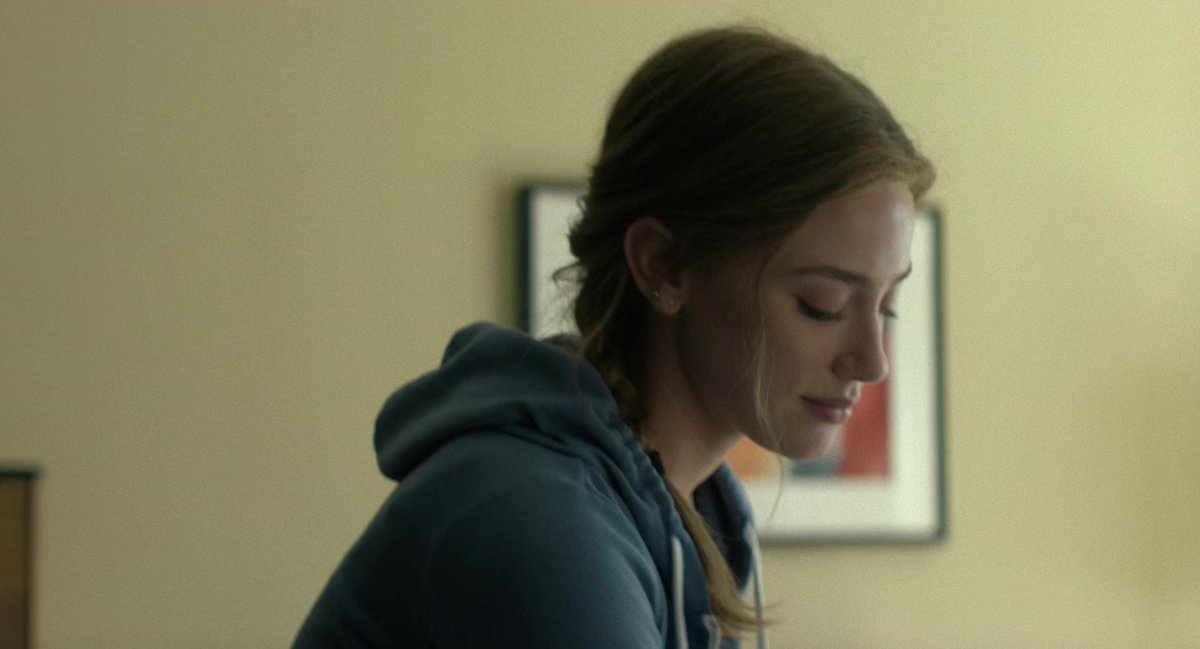 reinhartnation's tweet photo. We've added to our photogallery HD screencaptures of Lili Reinhart as Olive Smith in ''The Love Hypothesis''.

📸 Check out: https://t.co/mONZNfkArb https://t.co/GACFH55HsJ