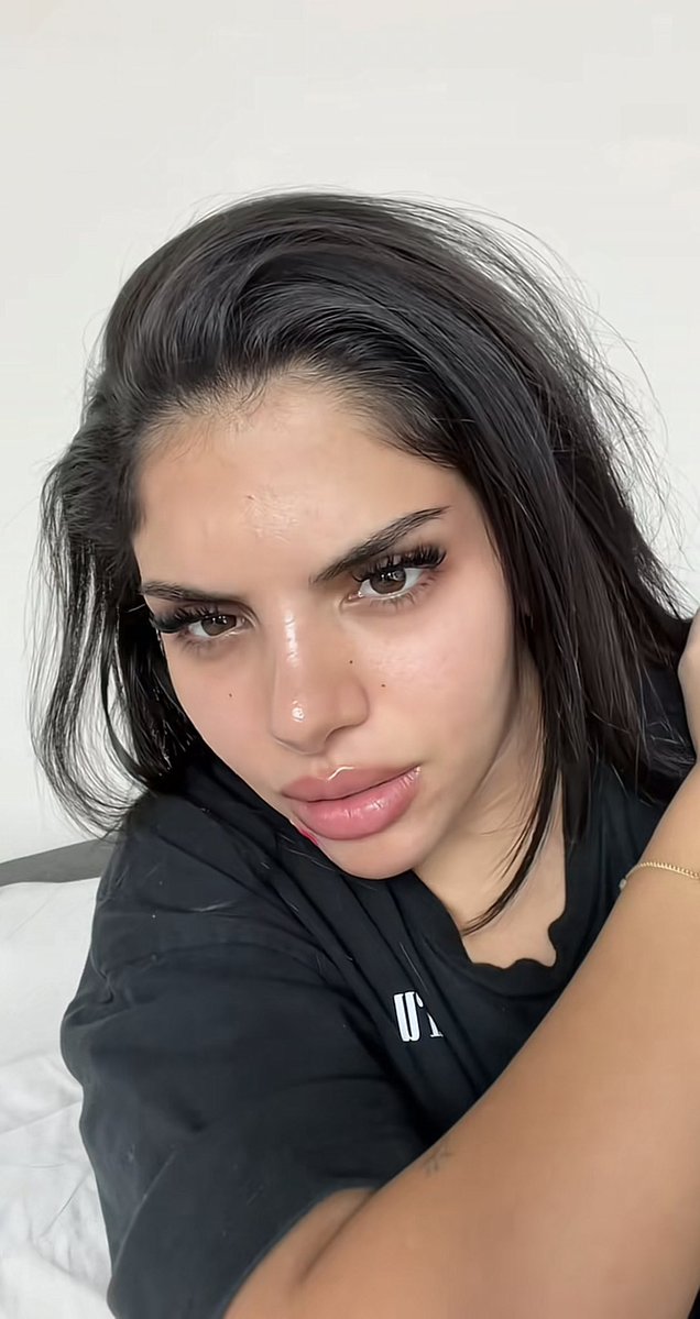 hudabase_'s tweet photo. insanely gorgeous https://t.co/1mEAq1RhYj