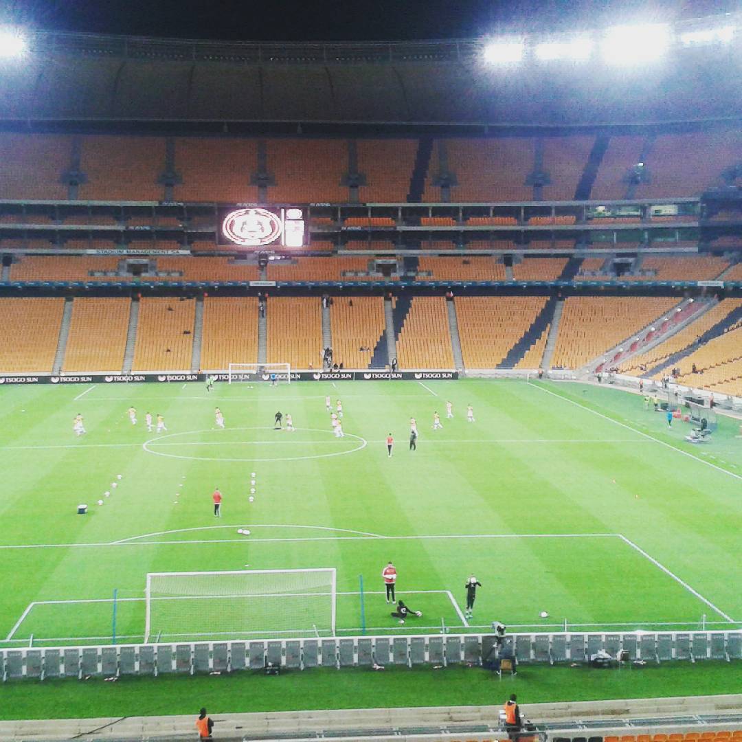 taeyeondeusa's tweet photo. Orlando Pirates - Polokwane City

#Love #Football #Stadium #FNB #Stadium #Support #Johannesburg #SouthAfrica #1893 https://t.co/JJDJyPdwyU