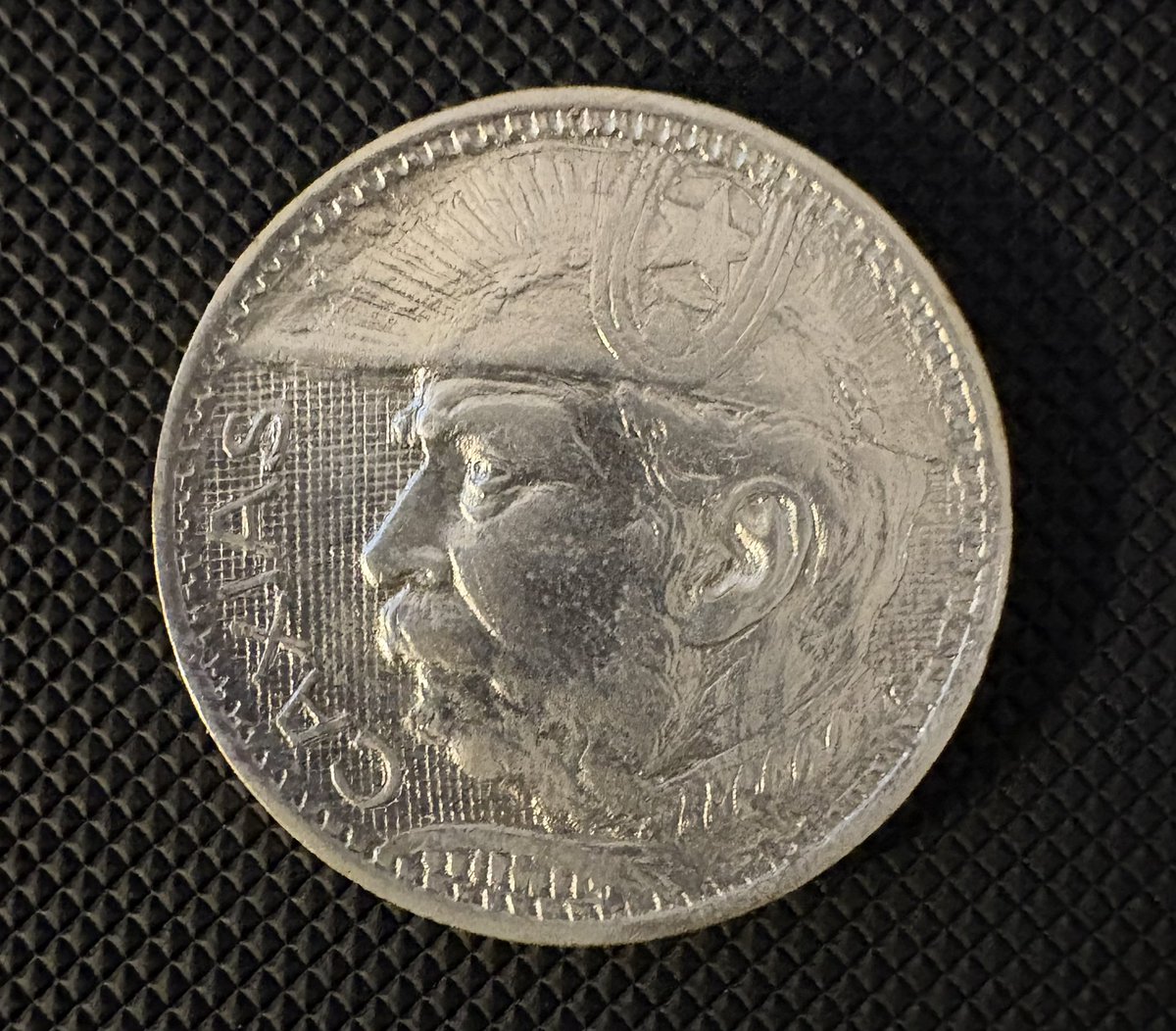 RZCARDSUPPLY's tweet photo. New Coin Listing! 🪙 1935 Brazil Silver 2000 Reis Coin - Duke of Caxias Sword - VF/XF KM#535 https://t.co/bDyjWEVysc #eBay via @eBay  #Numismatics
 #CoinCollecting
 #CoinsForSale
 #SilverCoins
 #GoldCoins
 #Bullion
 #RareCoins
 #WorldCoins
 #CoinCollector
 #PreciousMetals https://t.co/m9I1aggzNl