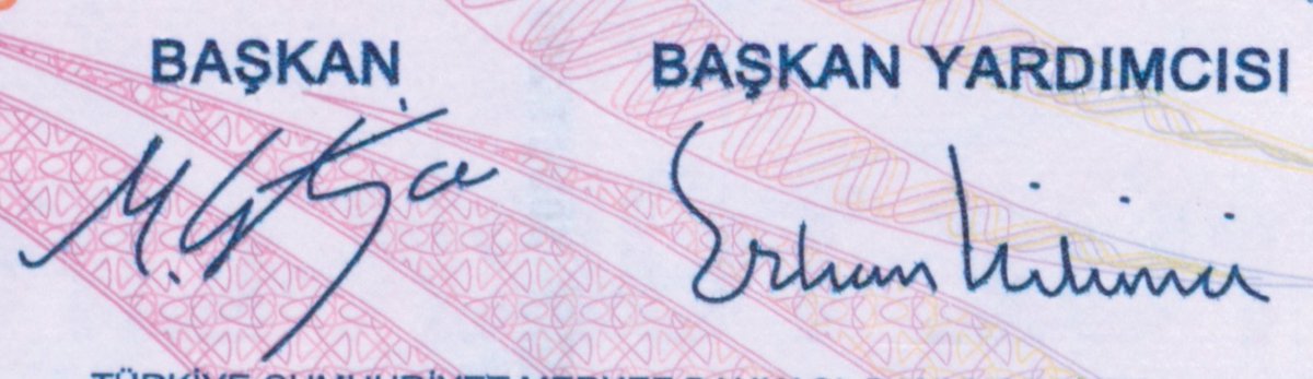 kiyashaber2's tweet photo. 🔴 Fon soruşturması kapsamında tutuklanan Erkan Kilimci'nin 200 TL'nin ön yüzünde başkan  yardımcısı sıfatıyla imzası bulunuyor.

• Geçen yıl Emrah Şener'in imzası vardı ve o da dolandırıcılıktan tutuklanmıştı. https://t.co/ZgKzNx73lY