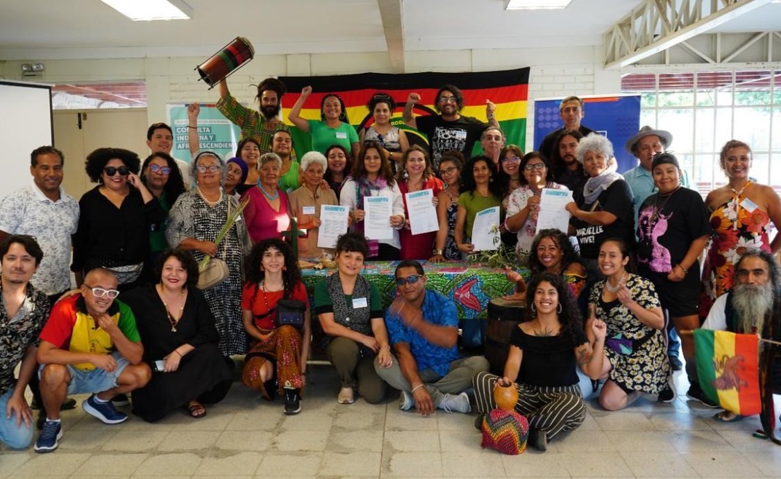 GAMBA_CL's tweet photo. Vagos autopercibidos como “pueblo tribal afrodescendiente” exigen escaños reservados e indemnizaciones millonarias por “racismo institucional” https://t.co/BXTlrEBQsC https://t.co/NjH05lUIdX