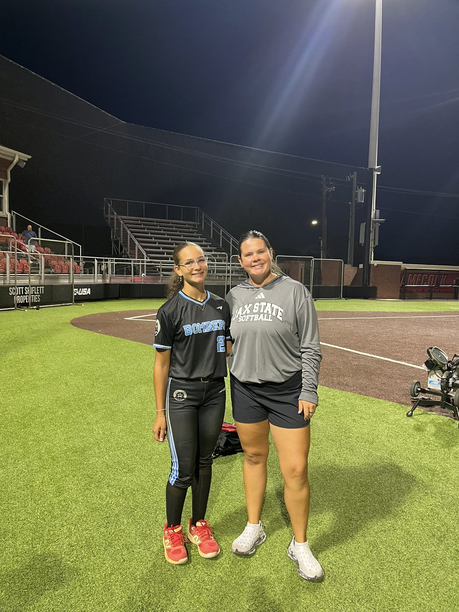 malayaspringer's tweet photo. Thank you @JaxStateSB for the hitting &amp; infield clinics! Got some great feedback and loved the environment!!

@CoachSims_JSU @hollystew27 https://t.co/f3S9CmywJr