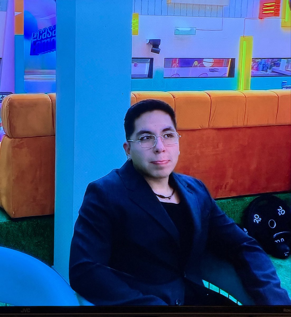 Arthur11322's tweet photo. El que cargo una temporada llena de muebles y tibios, ESE NO SE VA #LaCasaDeLosFamososMx https://t.co/gKsuje1oXs
