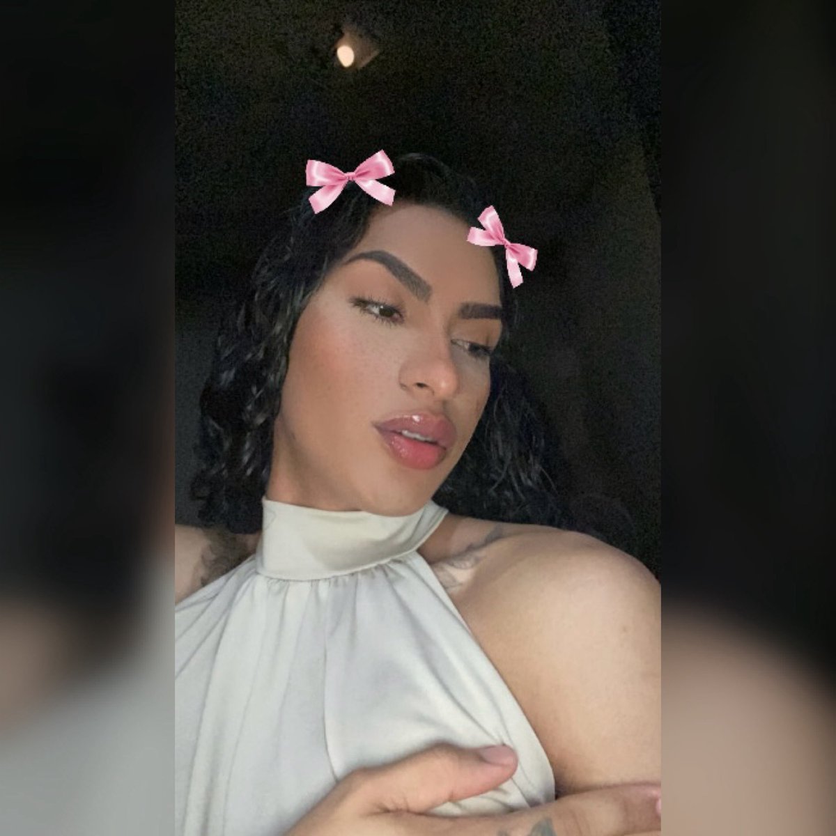 Charllot023's tweet photo. Menina doce, simpática, carinhosa e fiel. Quer oq mais ? 🥰🤭 https://t.co/lz7AKANpF1