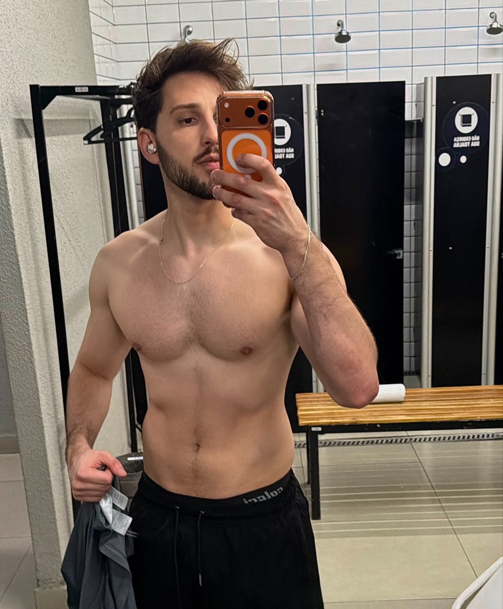 luizhenriqueiw's tweet photo. 2020 -> 2026
56kg -> 74kg https://t.co/zFYAAglRfS