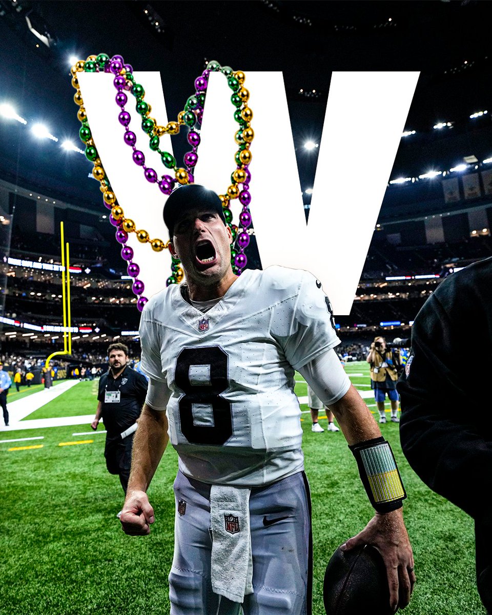 Raiders's tweet photo. A case of the #VictoryMondays https://t.co/b9368I7tEC