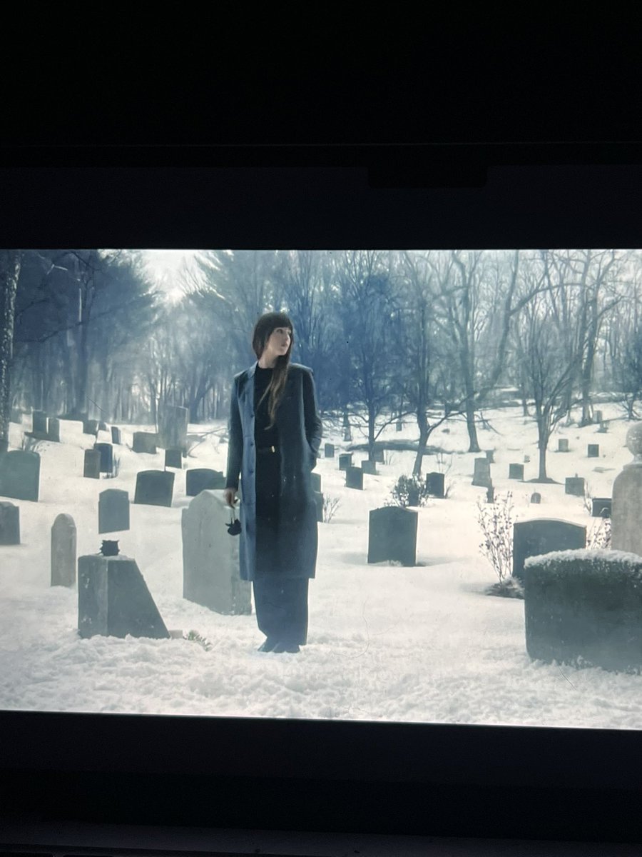 giuzita's tweet photo. THIS PLOT TWIST RIGHT HERE GAGGED ME 

SHE WAS A GHOST THE WHOLE TIME https://t.co/TnNhPNpNPU